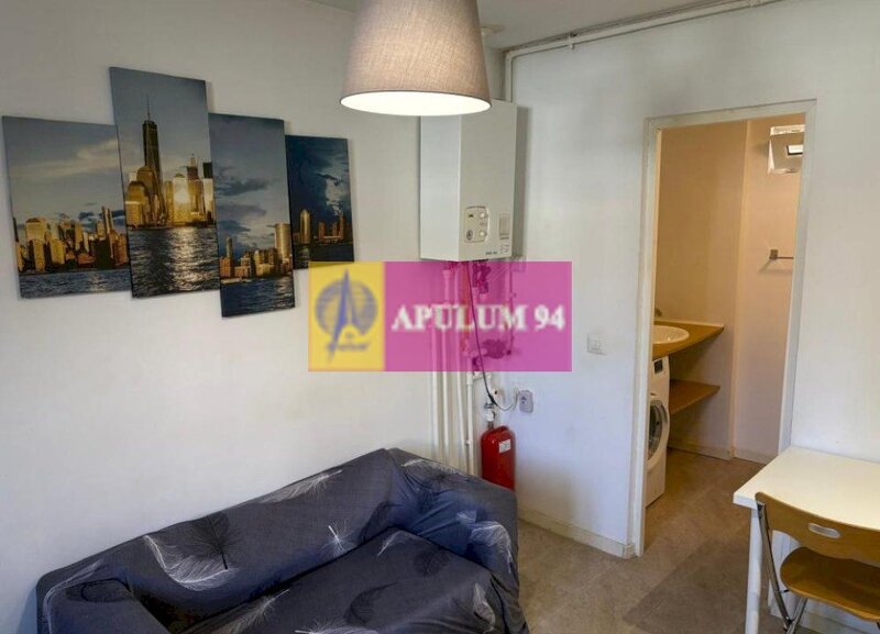Garsoniera 32mp, cu curte 50mp, zona Metrou Tineretului